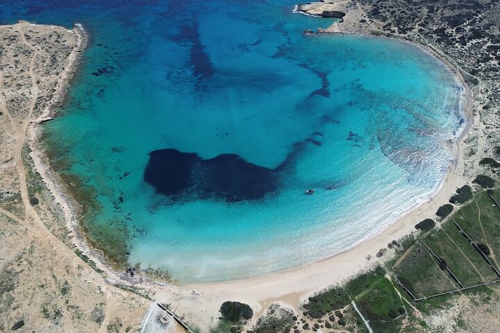 Private Boat Tour to Antiparos and Blue Lagoon