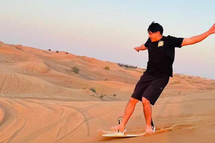 Dubai: VIP Sunset Red Dune Safari, Camel Ride & BBQ Dinner