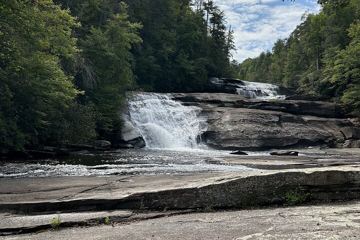 Blue Ridge Parkway and Waterfall Hiking Tour from Asheville