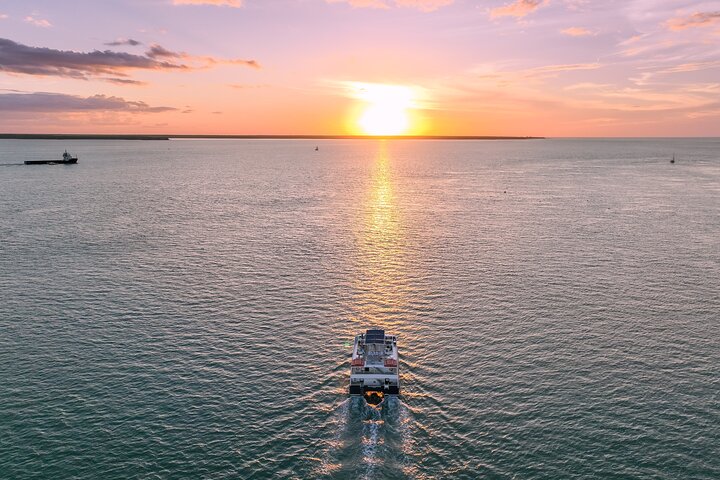 Charles Darwin Dinner Cruise