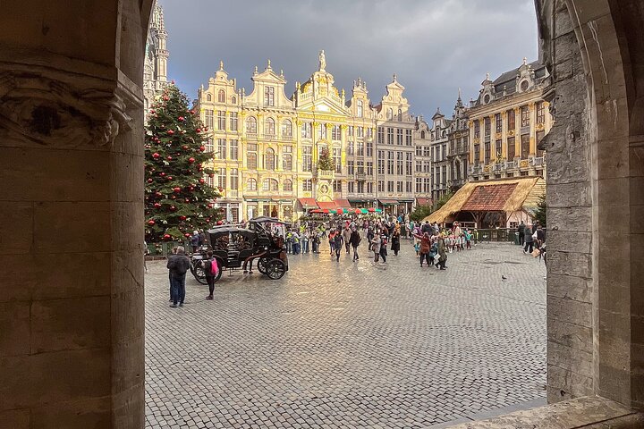 Brussels Food Tour with Full Meal & Drinks by Do Eat Better