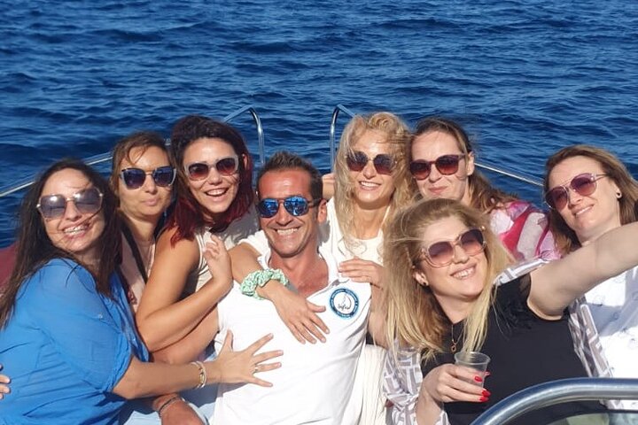 Boat trip to the Polignano a Mare caves