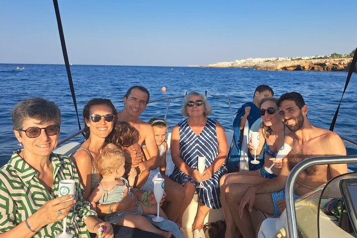 Boat trip to the Polignano a Mare caves