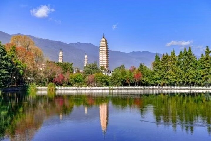 Dali Ancient City + Chongsheng Temple + Longkan (Erhai Lake)