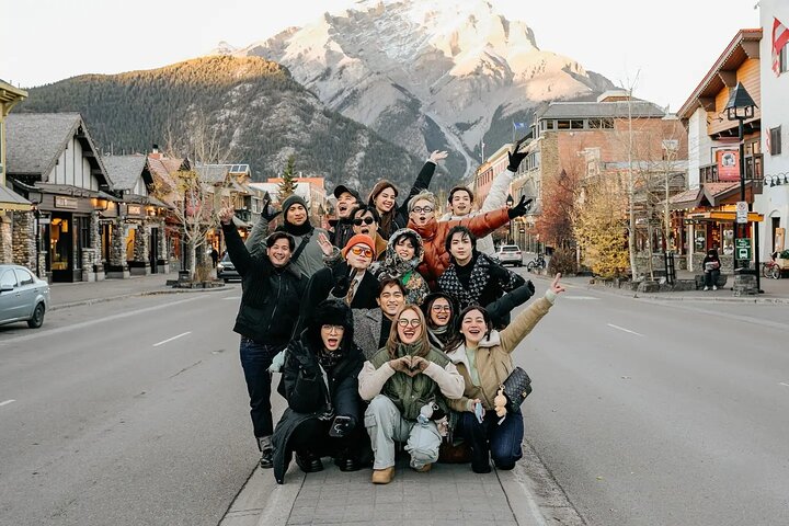 Banff: Moraine Lake and Lake Louise Shuttle | Limited Time Offer!