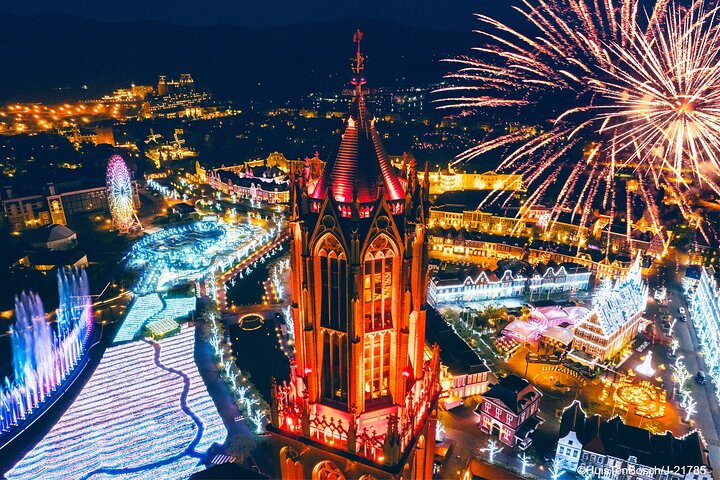 Huis Ten Bosch Full Day Bus Tour From Hakata