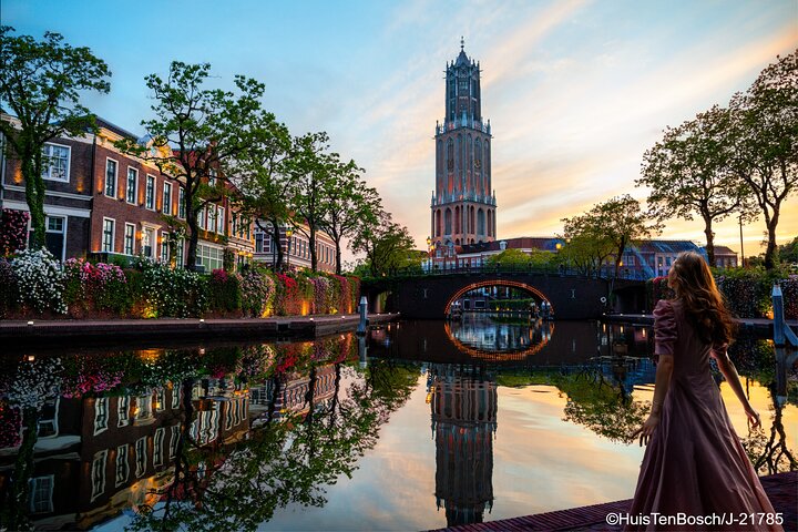 Huis Ten Bosch Full Day Bus Tour From Hakata