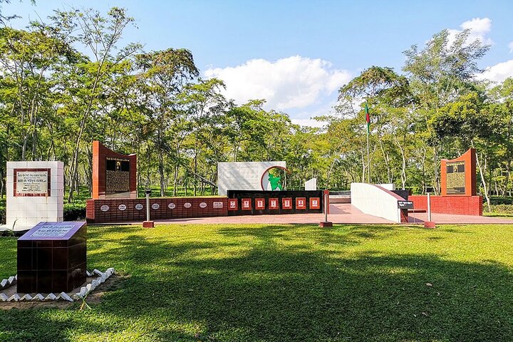 Private Luxury Escape: 2 Day Tea Gardens & Scenic Landscapes