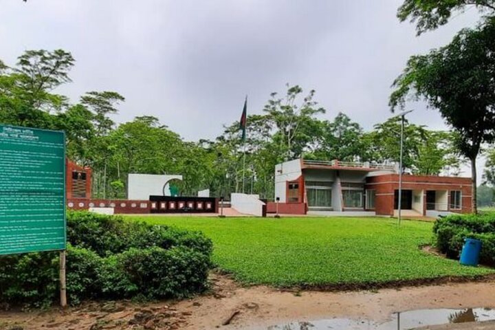 Private Luxury Escape: 2 Day Tea Gardens & Scenic Landscapes
