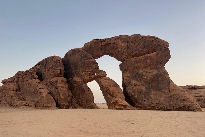 AlUla City Tour–5 Attractions with Pickup& Drop Off-Hotel/Airport
