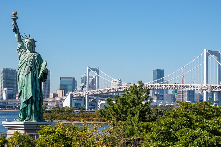 3 to 5 Hours Private Customizable Tour in Tokyo with Local Guide