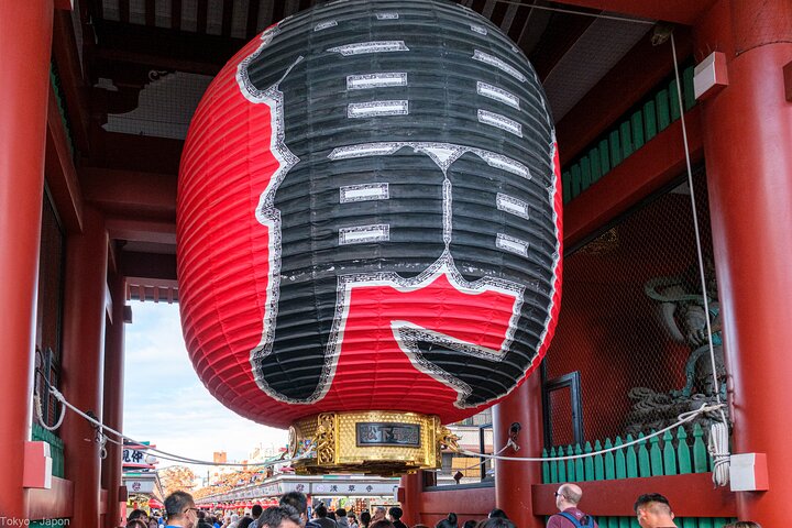 3 to 5 Hours Private Customizable Tour in Tokyo with Local Guide
