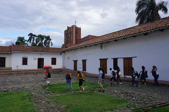 Shared Tour of the Historical and Cultural Center of Cali