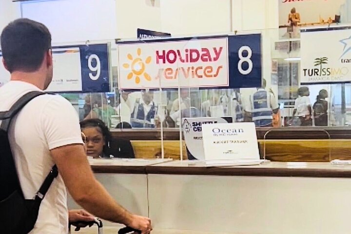 Montego Bay Airport (MBJ) Transfer One-Way or Round-Trip to Hotel