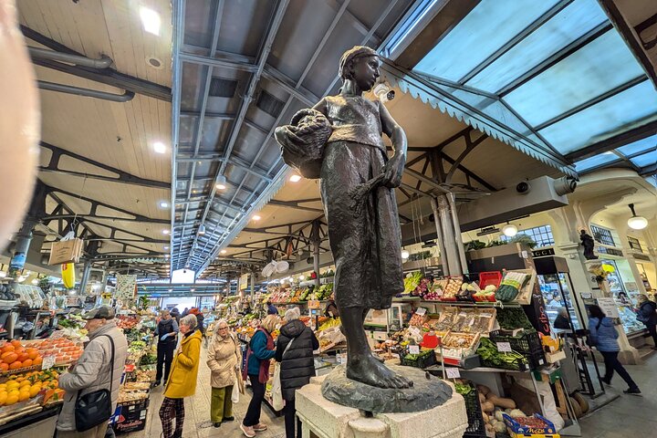 Guided Modena Sightseeing and Food Tour