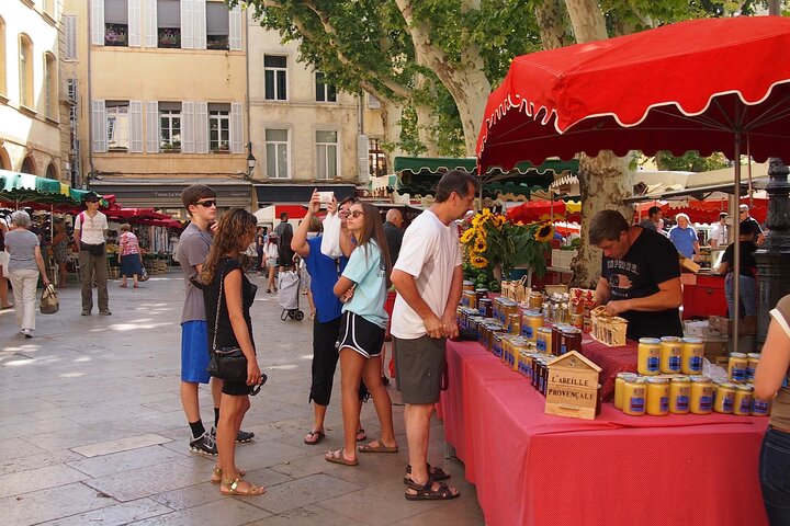 Shore Excursion from Toulon: Aix En Provence and Cassis