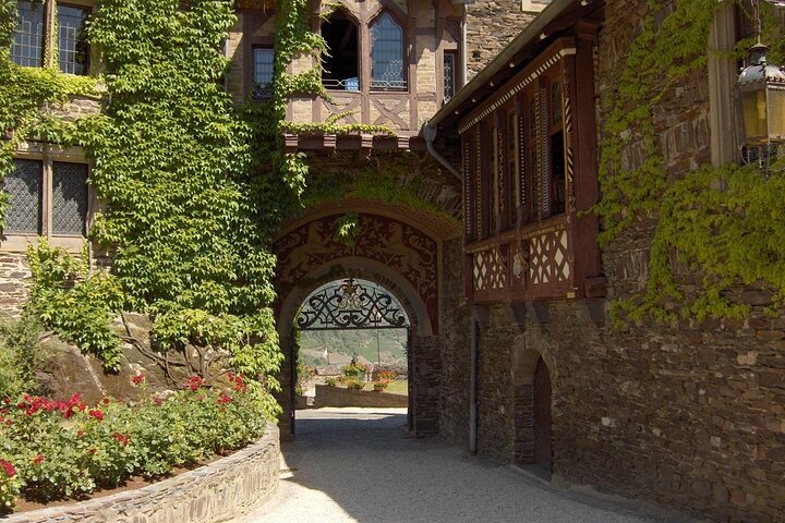 Reichsburg Ship and Wine Tour Cochem Private Tour