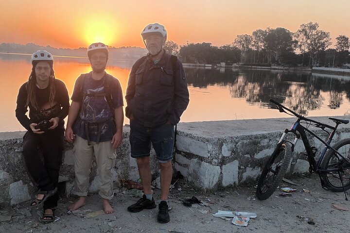 Udaipur Countryside Biking excursion