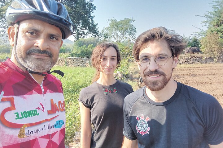 Udaipur Countryside Biking excursion