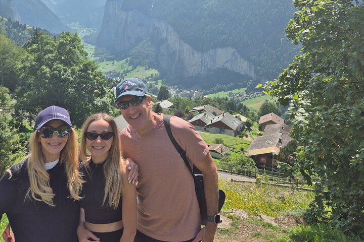 Easy countryside tour in Swiss Alps - kids friendly