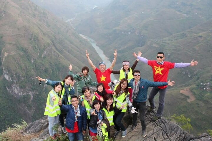 3 Days Private Deluxe Ha Giang Loop Motorbike - Stay Resort 4*