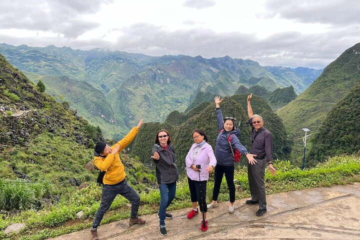 3 Days Deluxe Ha Giang Loop by Car - Private Stay Resort 4*