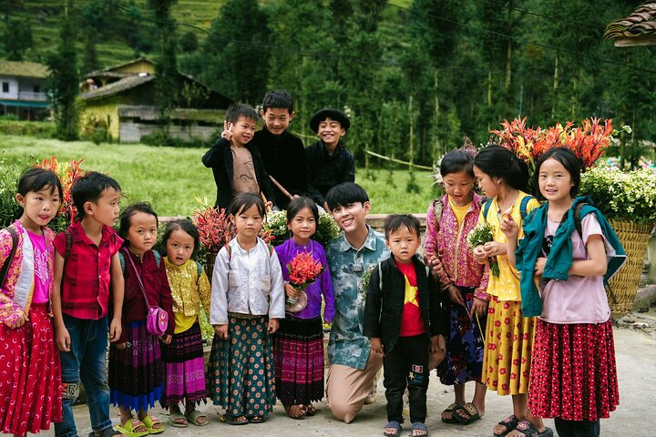 3 Days Private Deluxe Ha Giang Loop Motorbike - Stay Resort 4*