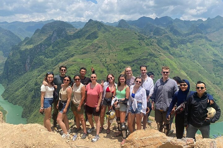 3 Days Deluxe Ha Giang Loop by Car - Private Stay Resort 4*