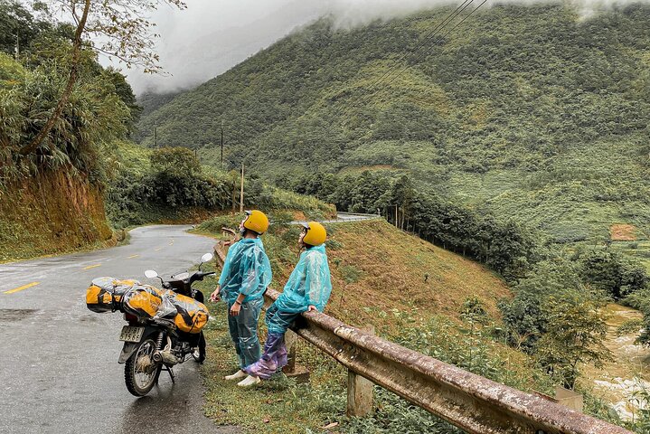 3 Days Private Deluxe Ha Giang Loop Motorbike - Stay Resort 4*