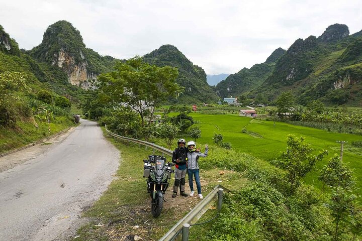 3 Days Private Deluxe Ha Giang Loop Motorbike - Stay Resort 4*