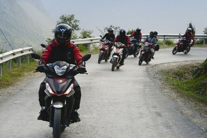 3 Days Private Deluxe Ha Giang Loop Motorbike - Stay Resort 4*
