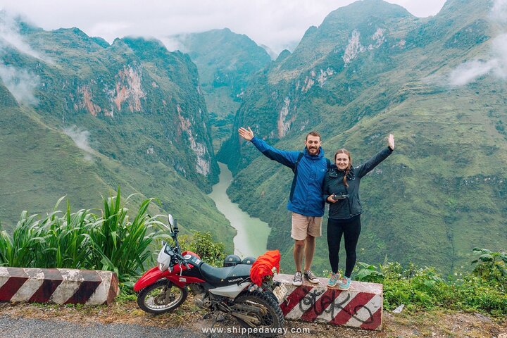 3 Days Private Deluxe Ha Giang Loop Motorbike - Stay Resort 4*