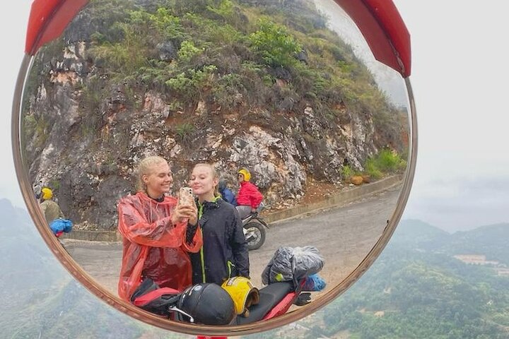 3 Days Private Deluxe Ha Giang Loop Motorbike - Stay Resort 4*