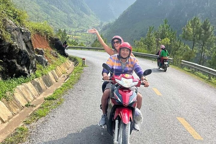3 Days Private Deluxe Ha Giang Loop Motorbike - Stay Resort 4*