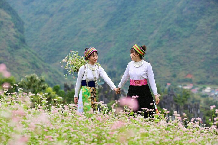 3 Days Private Deluxe Ha Giang Loop Motorbike - Stay Resort 4*