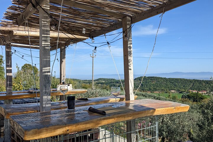 Traditional Tuscan lunch in the cellar in Montepulciano