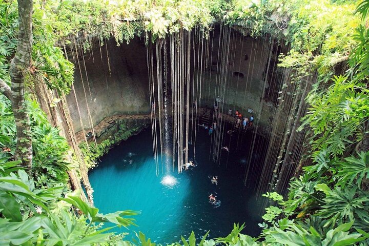 Chichén Itzá, Valladolid and 2 cenotes Ik kil and suytun
