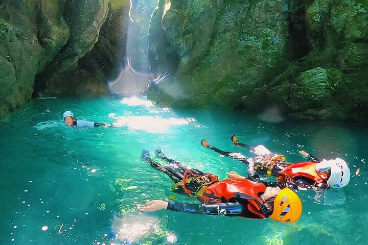 Canyoning Tour in Niyodogawa’s Most Beautiful Gorge