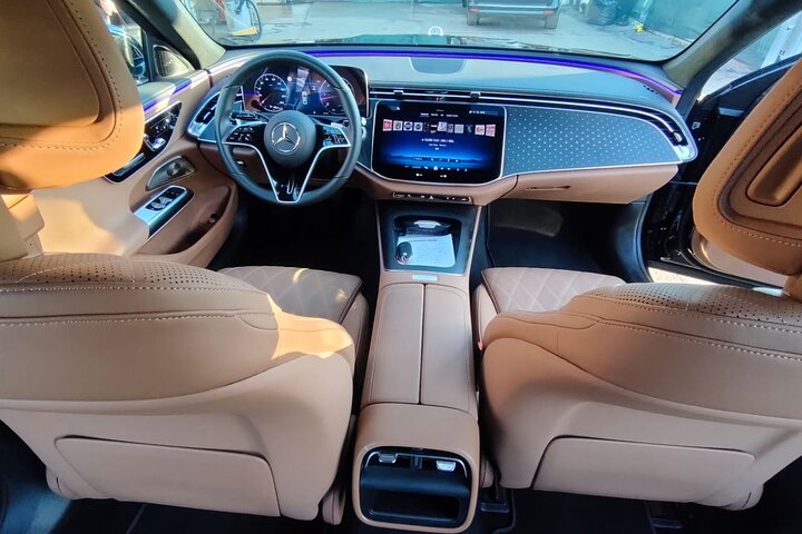 Luxury Private day Transfer from Malpensa Airport to Milan center