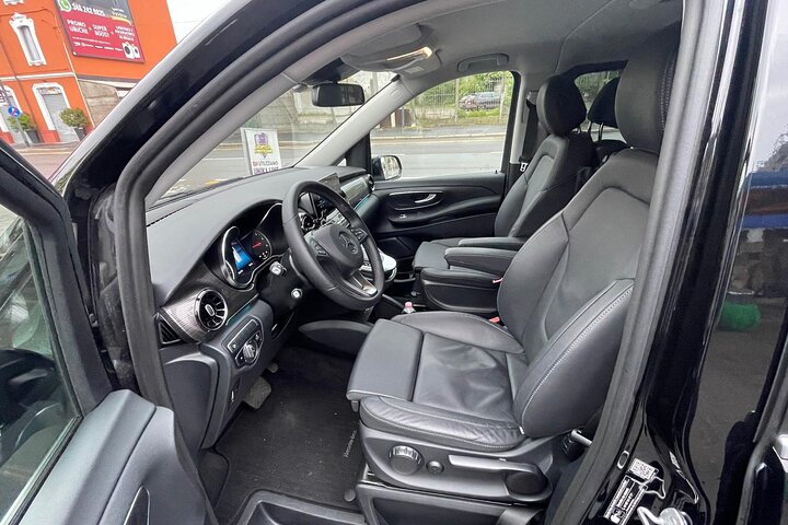 Luxury Private day Transfer from Malpensa Airport to Milan center