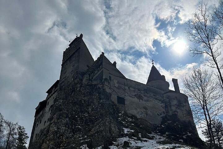 Private Day Trip from Bucharest: Dracula’s Castle, Peles & Brasov