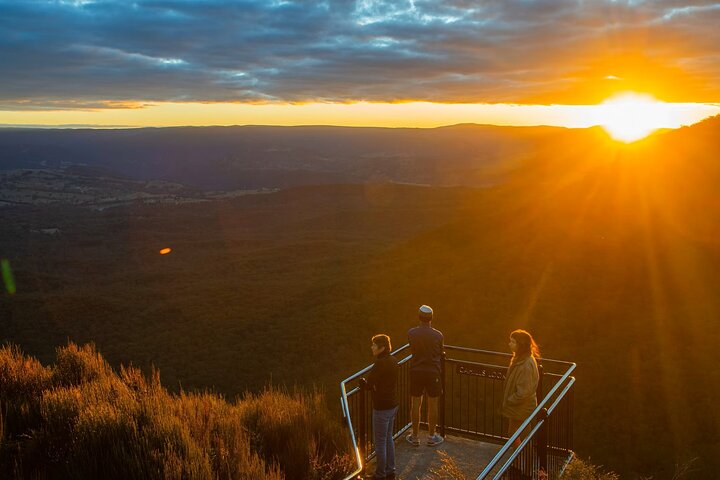 PRIVATE Blue Mountains Scenic World Wentworth Falls & Cruise Tour