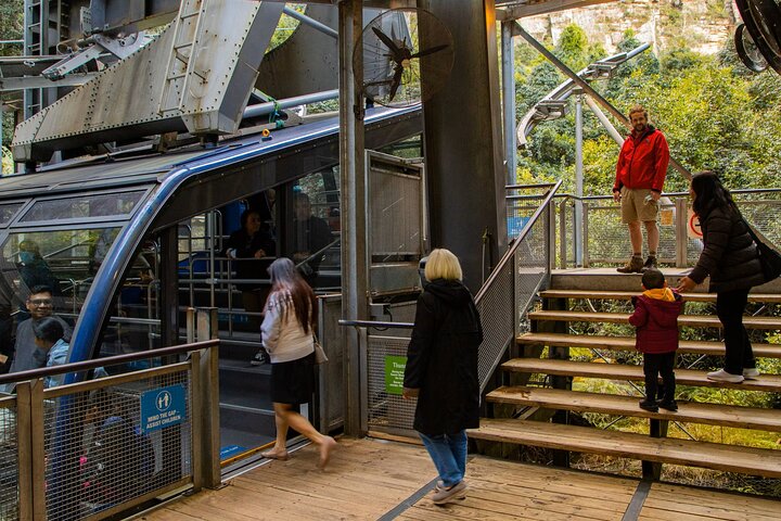 PRIVATE Blue Mountains Scenic World Wentworth Falls & Cruise Tour