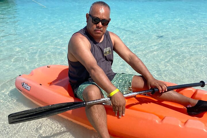 Nassau: Swimming Pigs And Snorkel With Turtles
