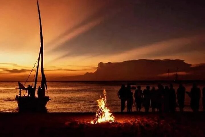 Exclusive private full-day Dhow sail & snorkel Mnemba sandbank
