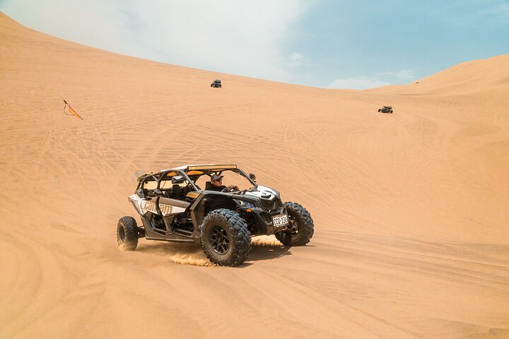 ICA: UTV & Sandboard Private in Huacachina