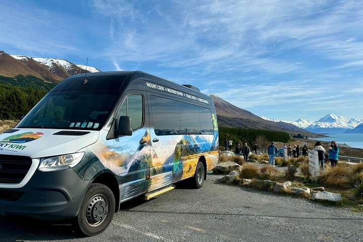 Mt Cook Small Group Scenic Day Tour from Queenstown