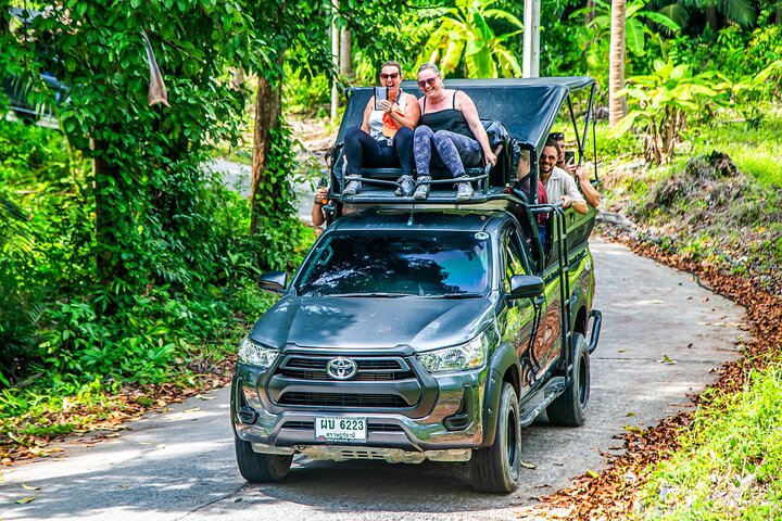 6 Hours Elephant Care and Jungle Tour by 4WD in Koh Samui