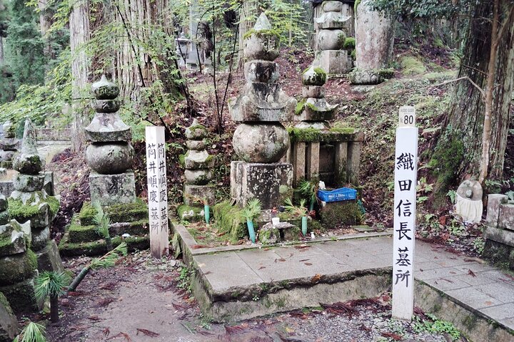 Koyasan: Must-See Okuno-in Cemetery 2-Hour Guided Tour