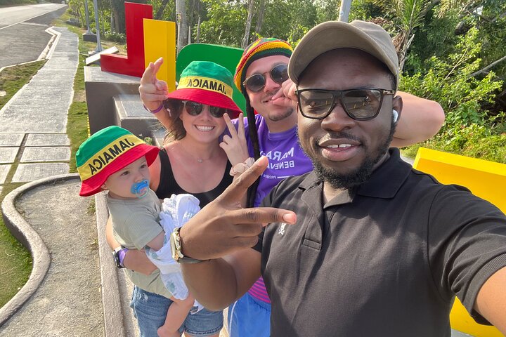 Private Tour for Negril Seven Miles Beach & Rick's Cafe Jamaica